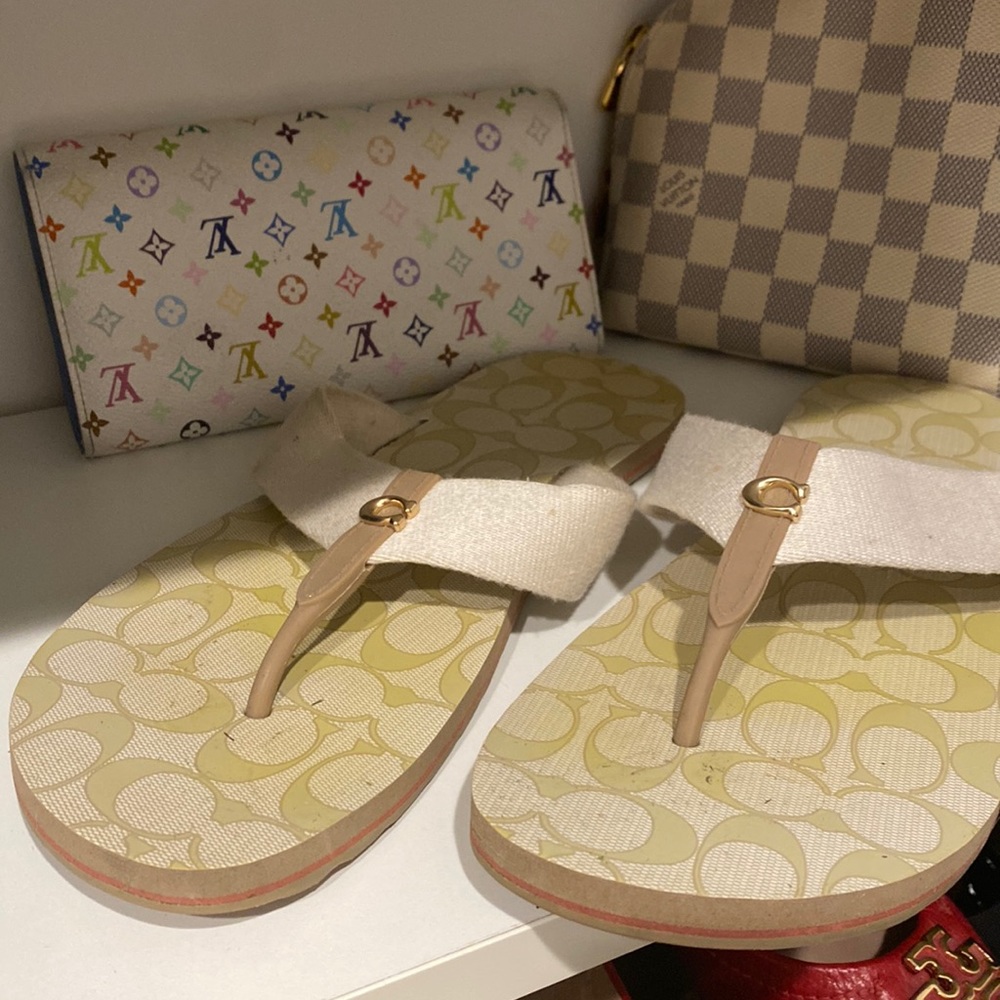 Authentic Coach Cream flip flops sandals size 10B monogram